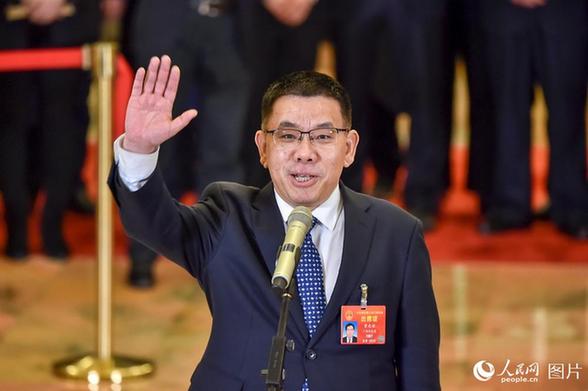 全國人大代表、廣西柳工集團有限公司董事長曾光安。